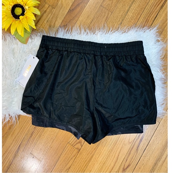 ❤️ Woman’s an’s Large RBX athletic shorts black black gray camo new with tag - Picture 3 of 6